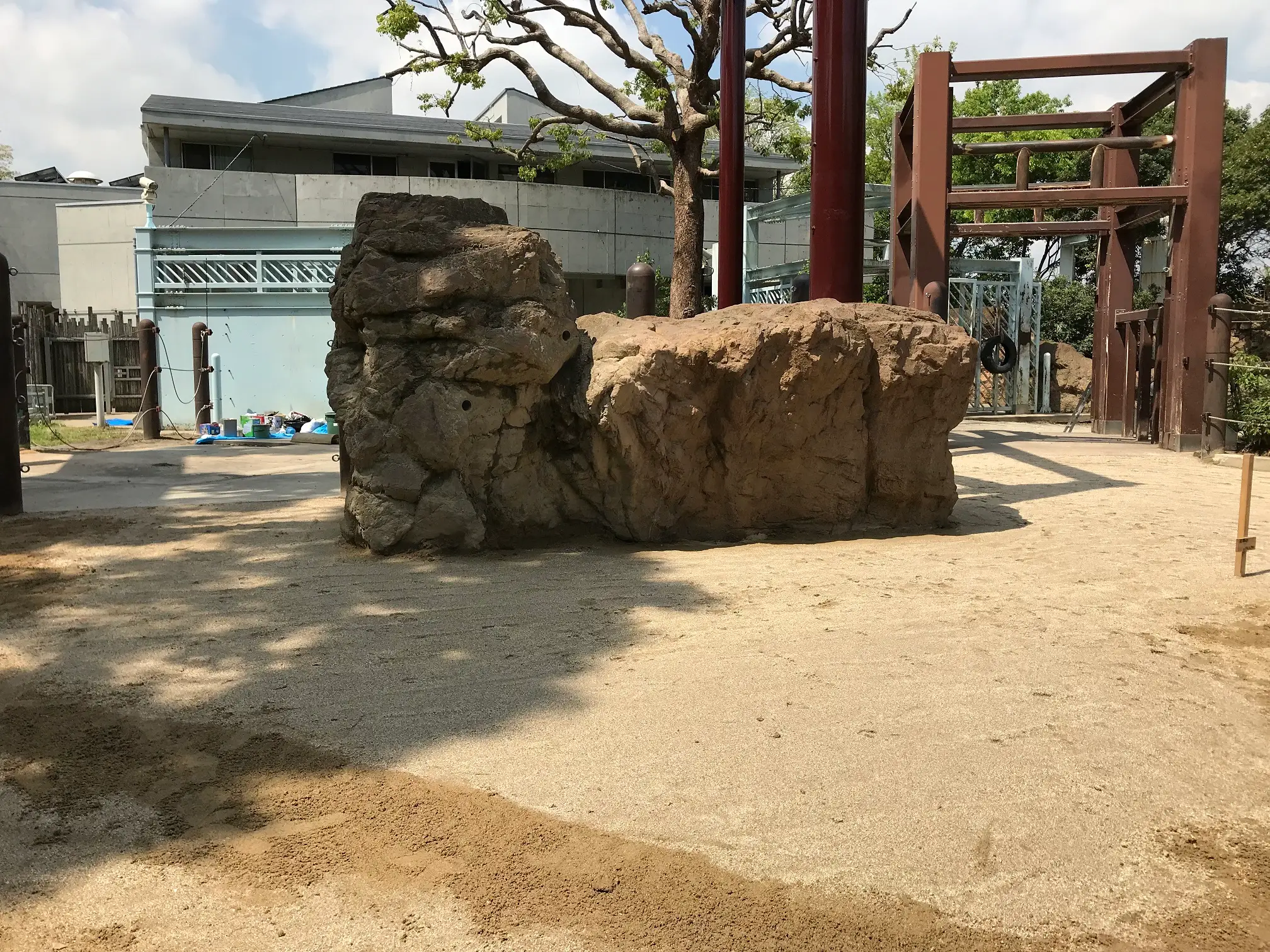 上野動物園　アジアゾウ放飼場
